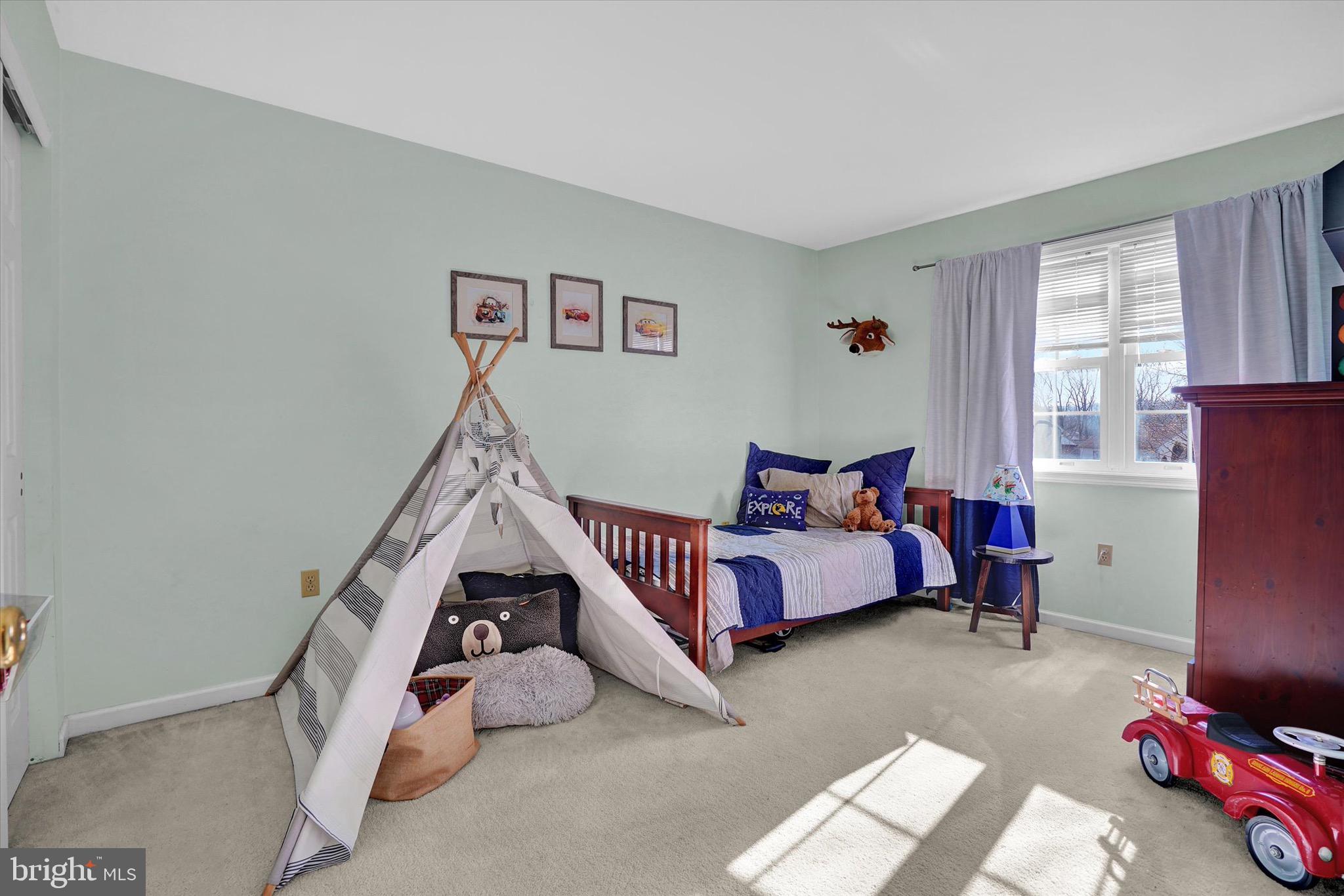 LONG POND - Residential