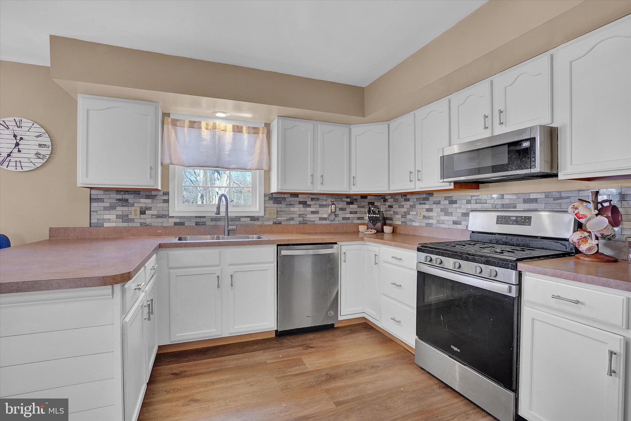 LONG POND - Residential