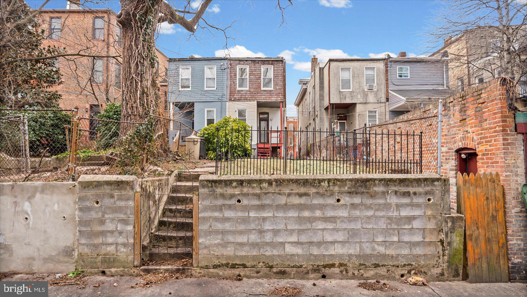 RESERVOIR HILL - Residential