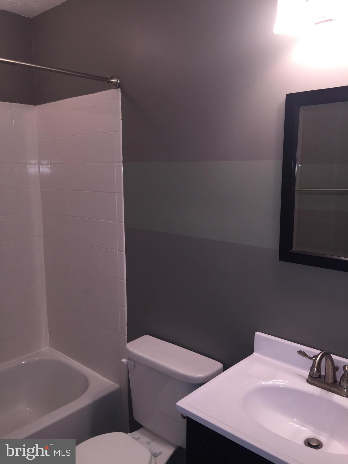 LAUREL GLEN - Residential