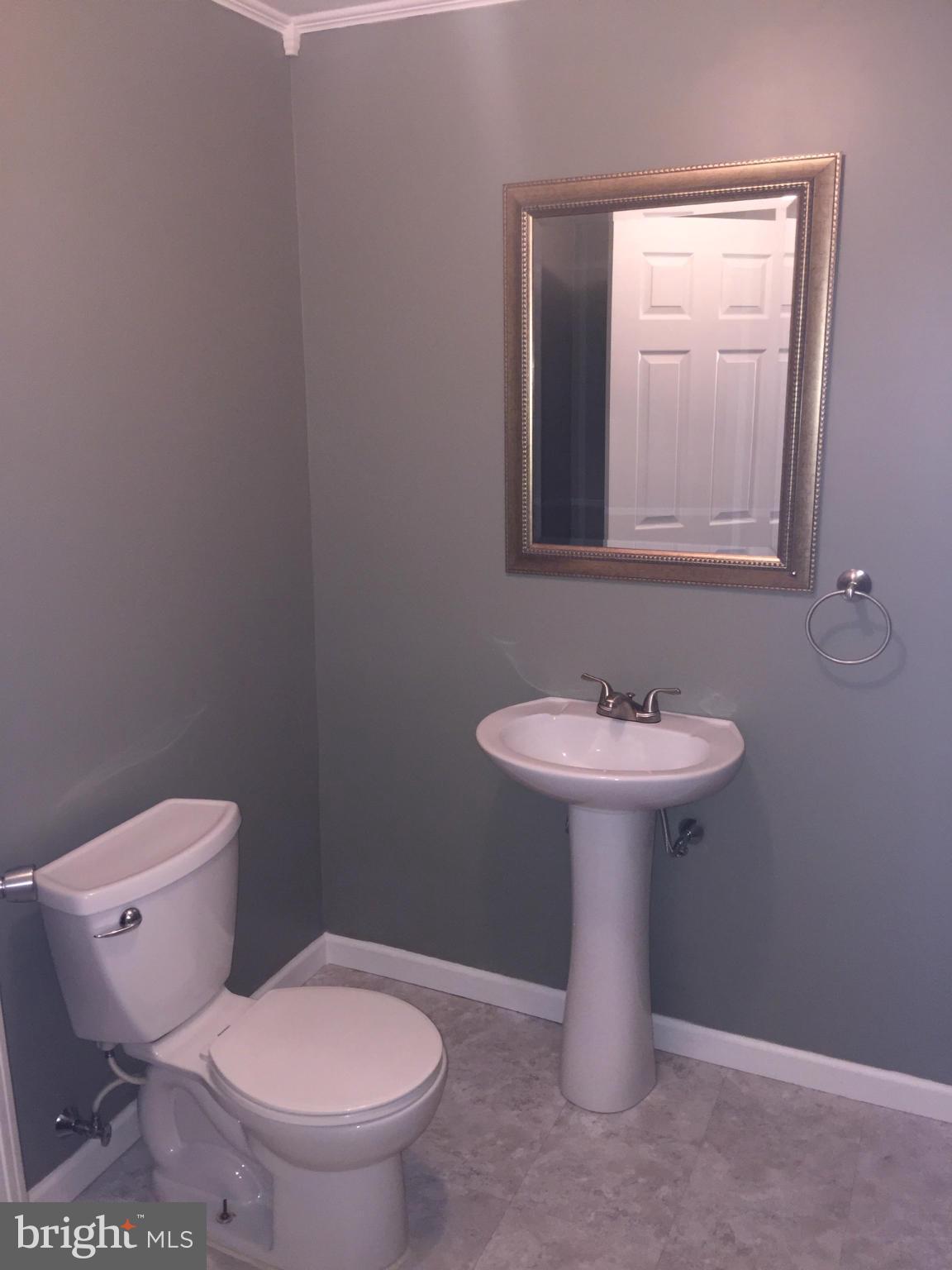 LAUREL GLEN - Residential