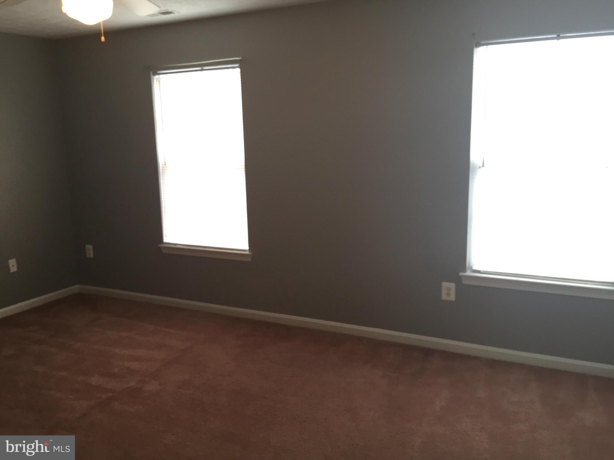 LAUREL GLEN - Residential