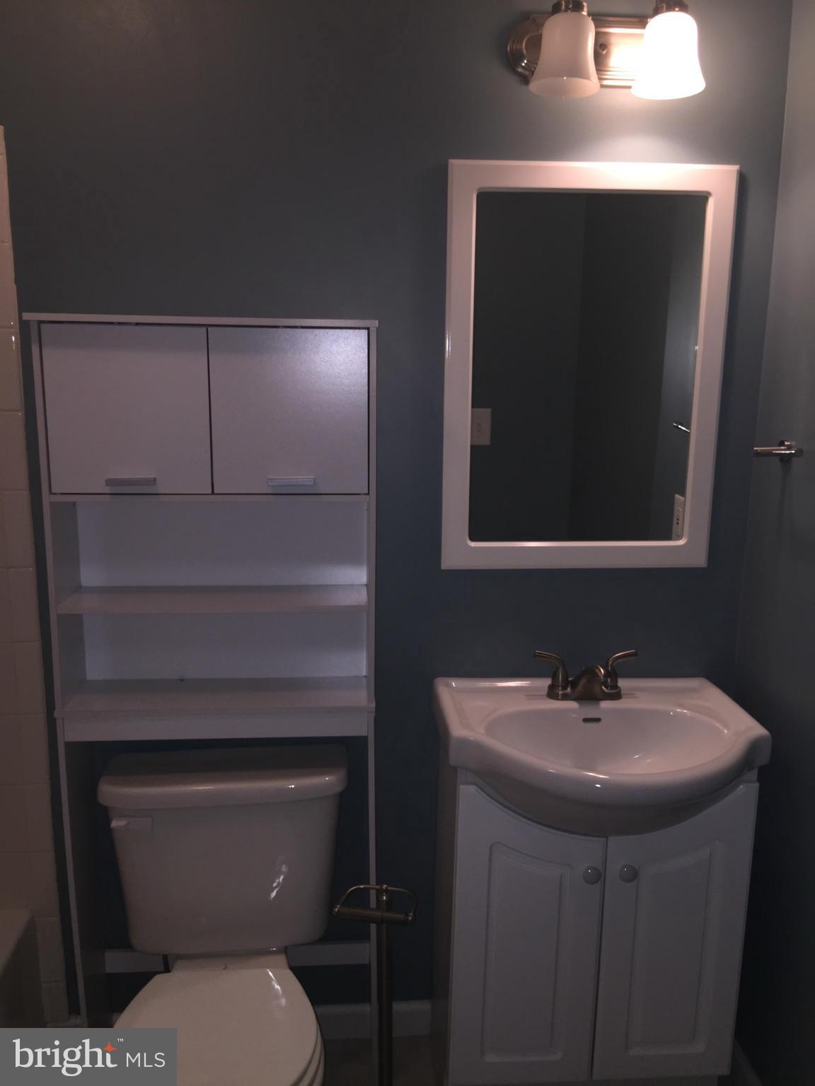 LAUREL GLEN - Residential