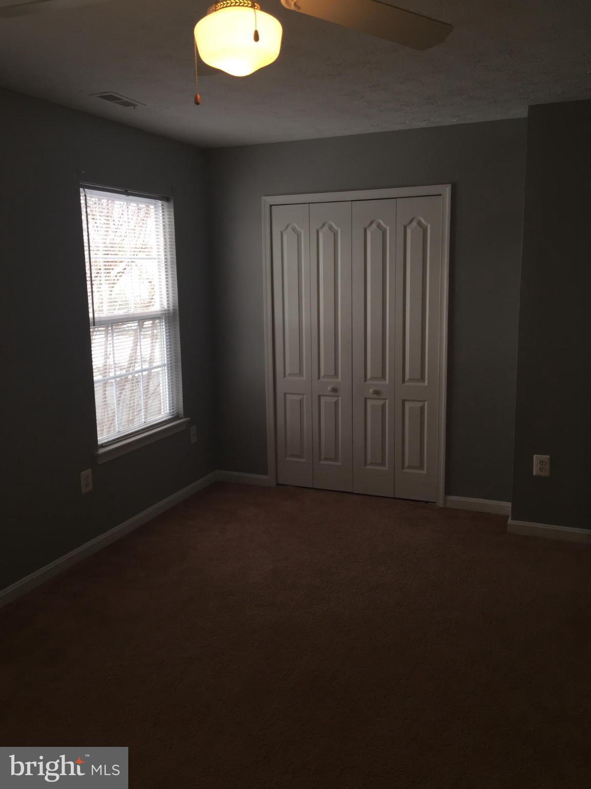 LAUREL GLEN - Residential