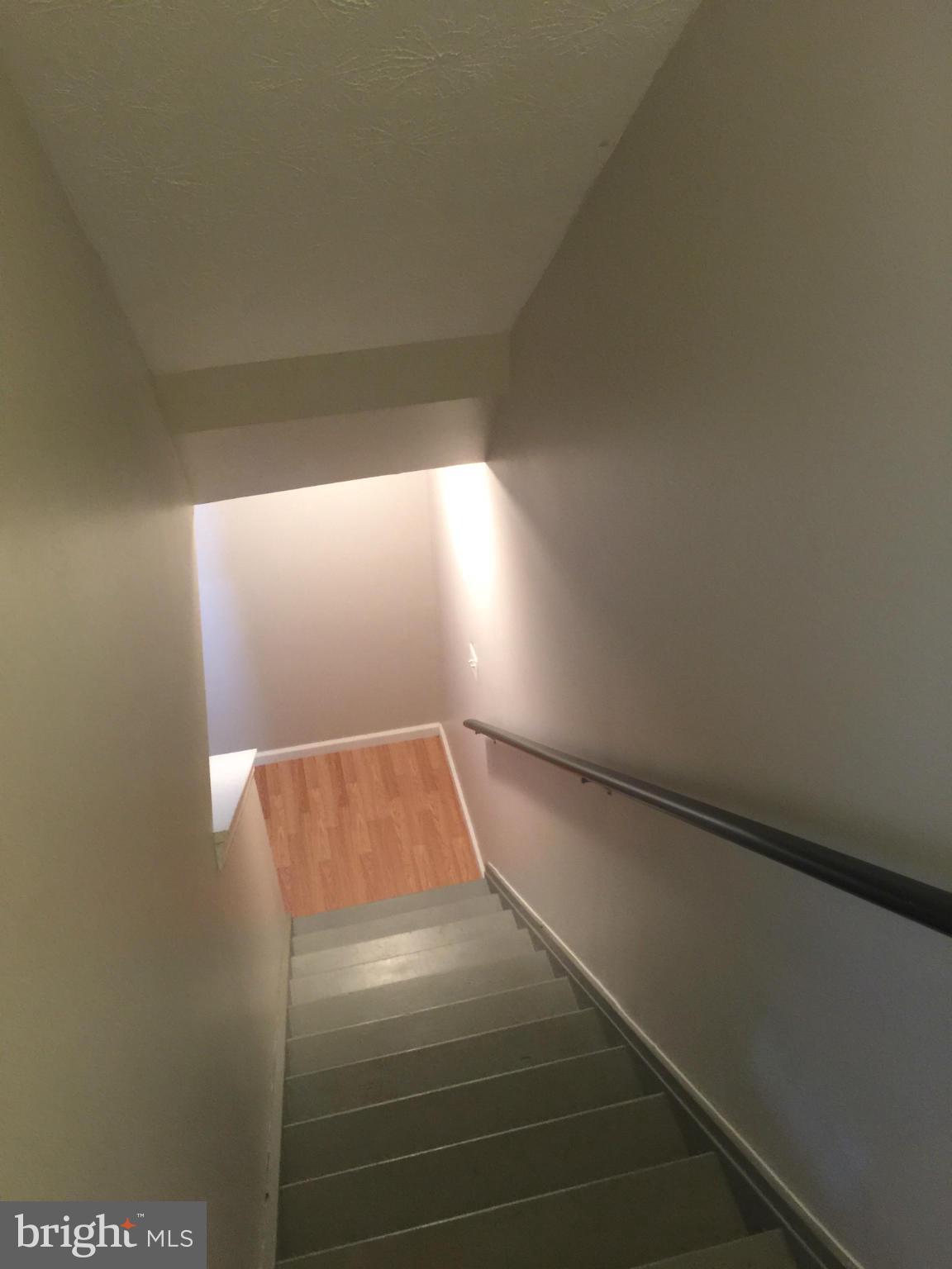 LAUREL GLEN - Residential