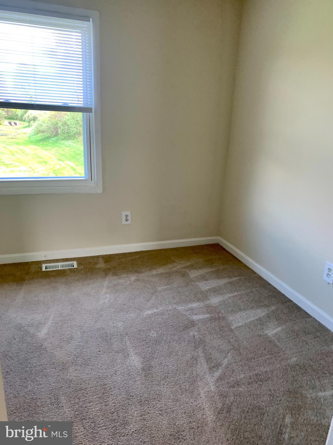 TURNQUIST - Residential Lease