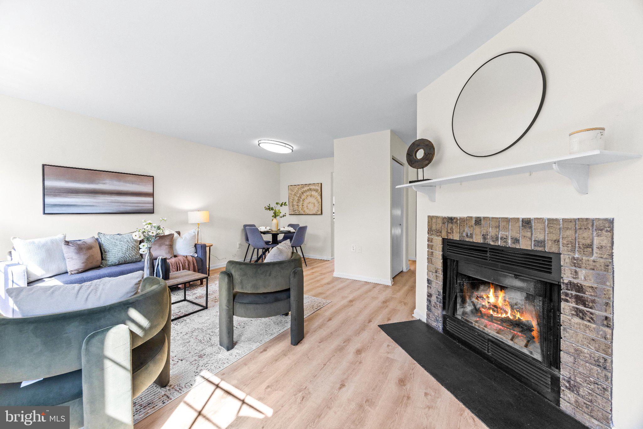 19 CHINABERRY LANE