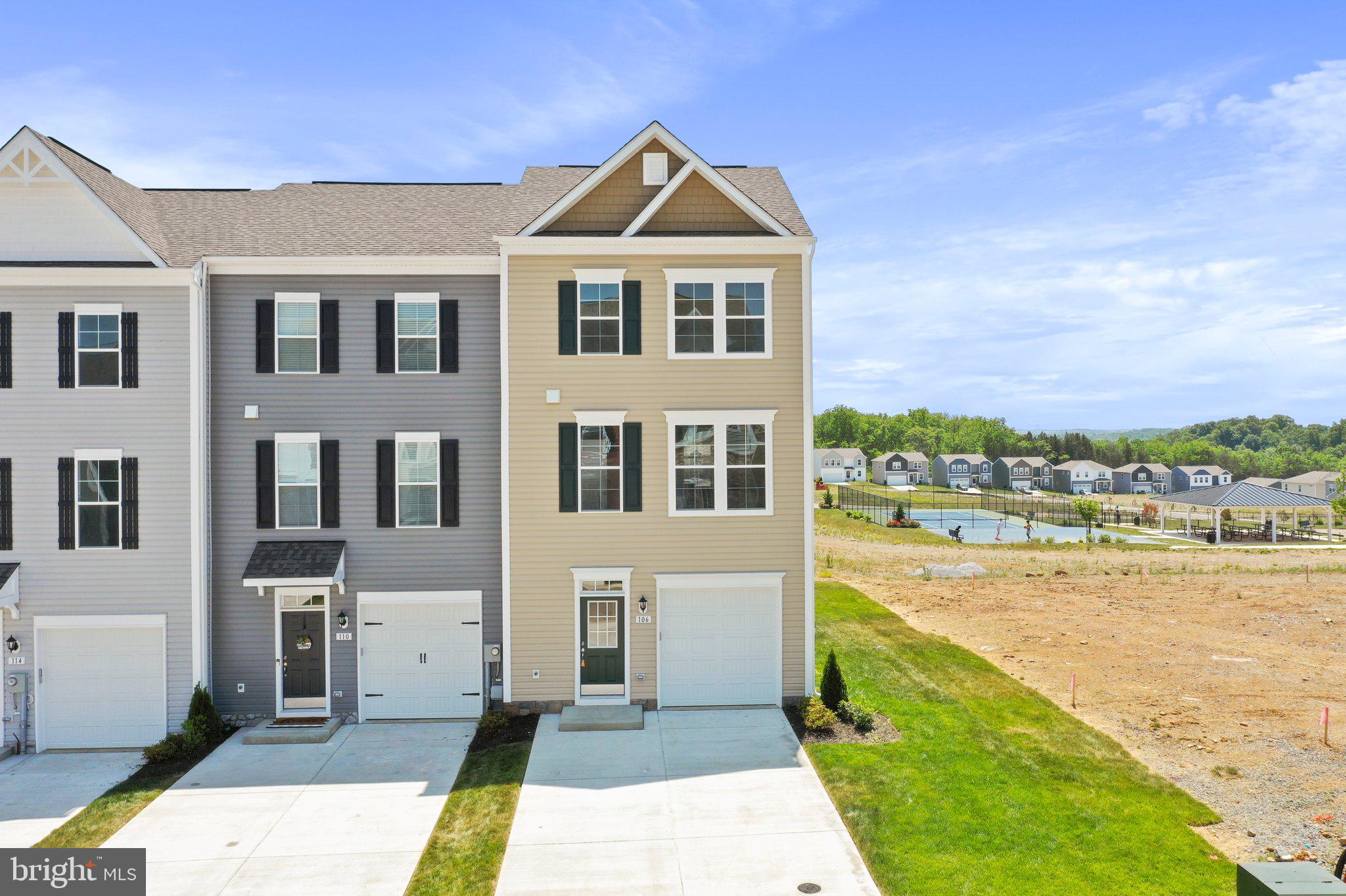 OVERLOOK AT RIVERSIDE TOWNHOMES - Residential Lease