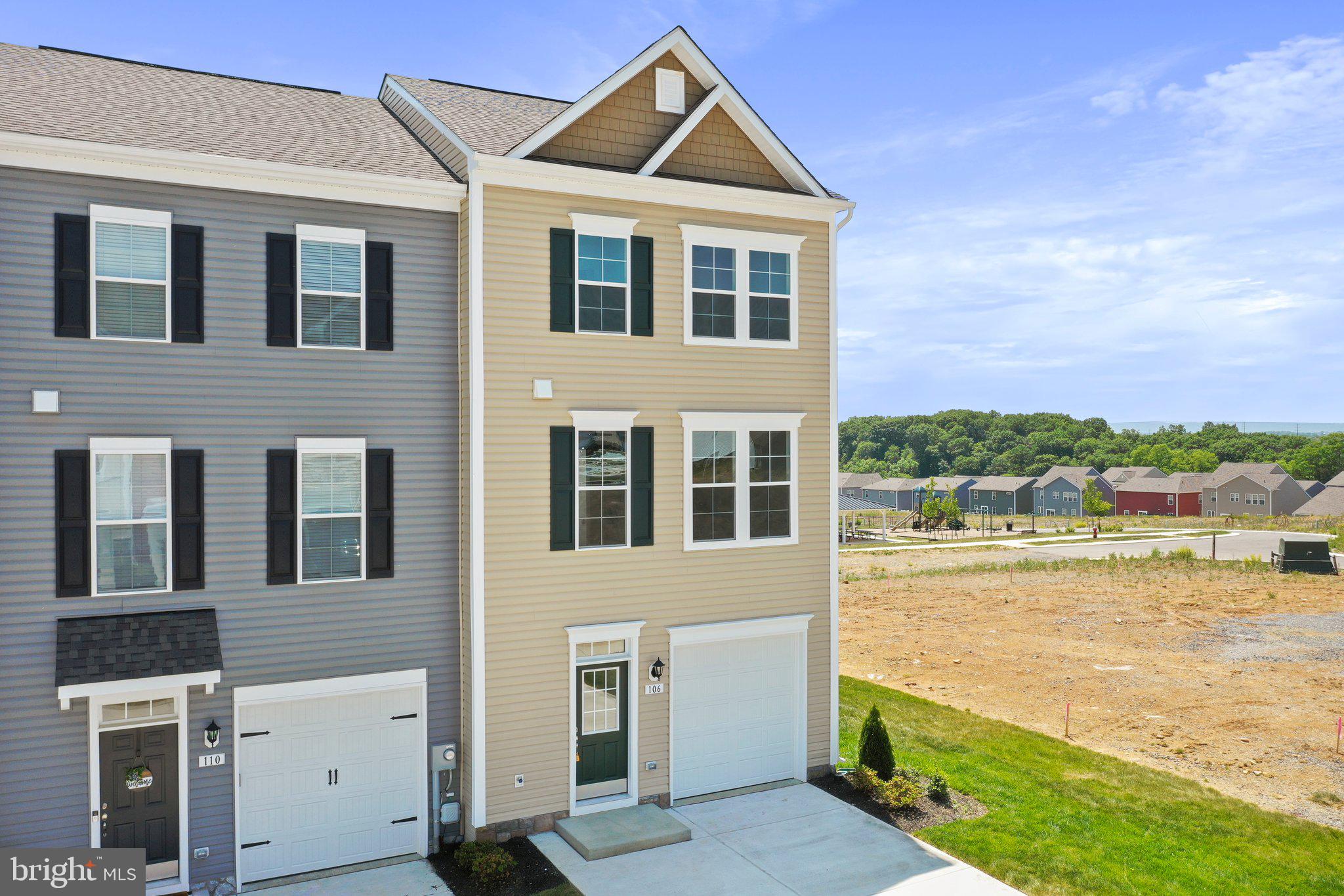 OVERLOOK AT RIVERSIDE TOWNHOMES - Residential Lease