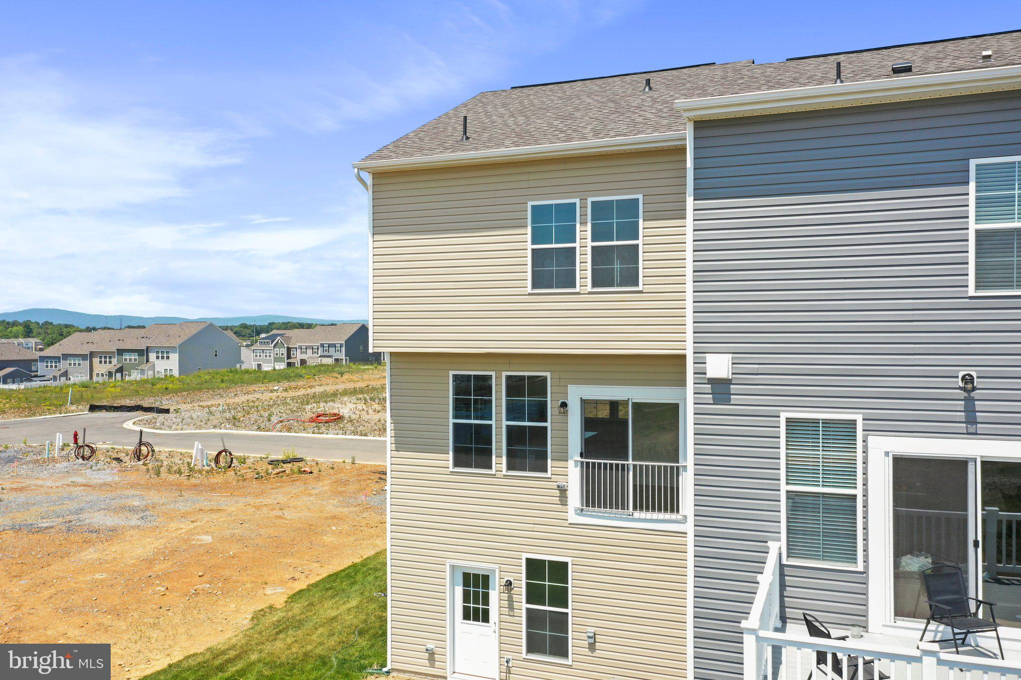 OVERLOOK AT RIVERSIDE TOWNHOMES - Residential Lease