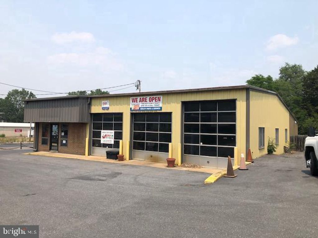 Photo of 491 Lincoln Way W, CHAMBERSBURG, PA 17201 (MLS # PAFL2031860)