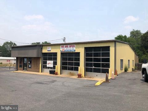 Photo of 491 Lincoln Way W, CHAMBERSBURG, PA 17201 (MLS # PAFL2031860)