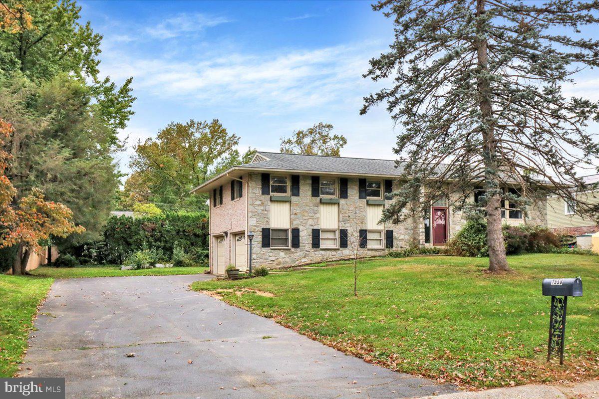 1958 GERALDSON DRIVE