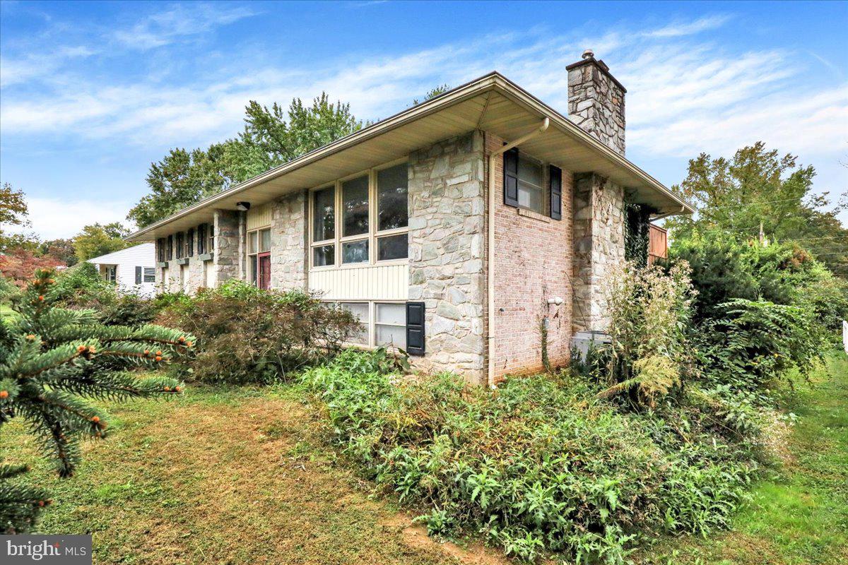 1958 GERALDSON DRIVE