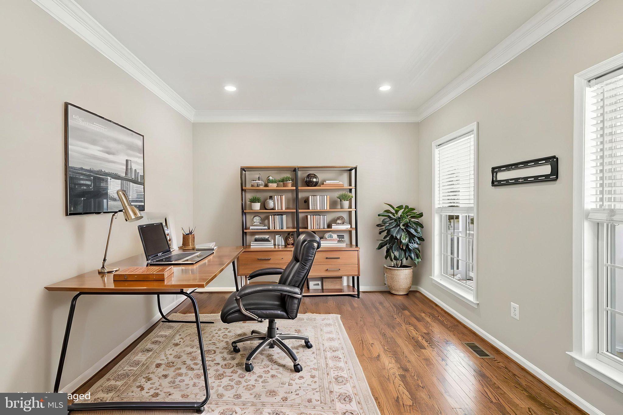 39 MONUMENT DRIVE