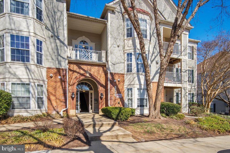 Welcome to 18805 Sparkling Water Dr! This incredible second floor unit has been fully renovated and meticulously maintained. Enter into a stunning tile foyer that transcends into a large open concept living space featuring wood flooring and a gourmet kitchen with granite countertops. The large primary suite is drenched in natural light and boasts an ensuite with a huge walk-in closet. The second oversized bedroom with walk-in closet connects to the second full bathroom with double sinks. A separate laundry room completes the space. Outside a gorgeous private balcony facing the trees provides the perfect addition to this amazing home. The fountain hills community presents many amenities including a community pool, playground, tennis courts and walking trails. Located minutes from 270 and tons of shopping this home truly has it all!