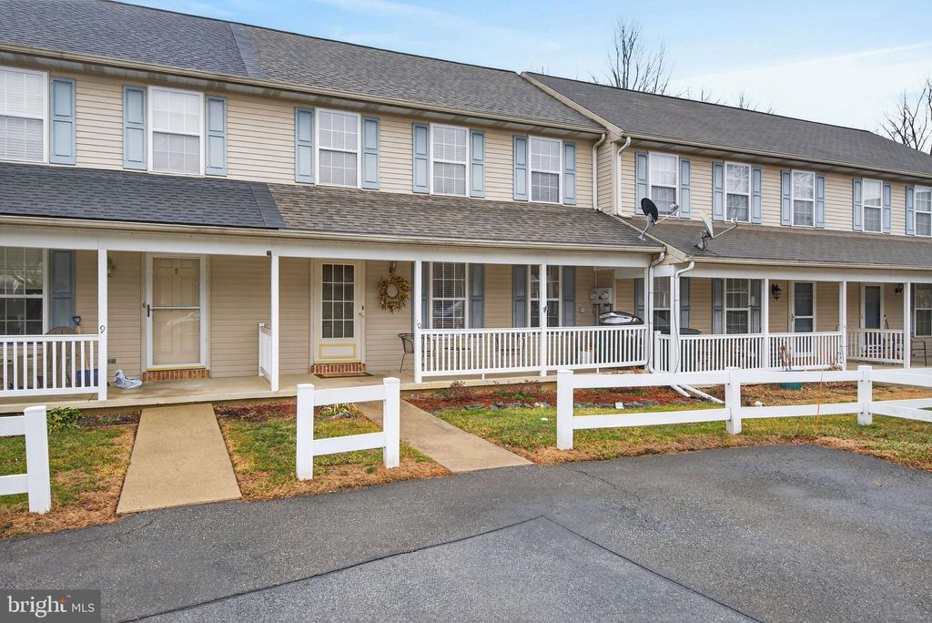 Photo of 10 Cold Stream Drive, LANCASTER TWP, PA 17603 (MLS # PALA2083848)