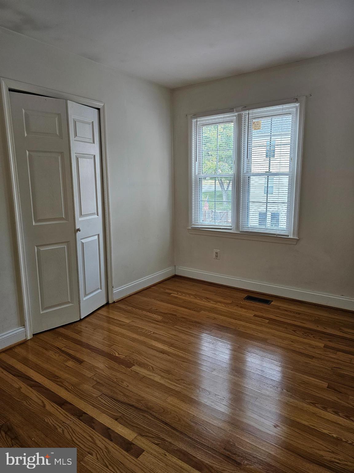 LAKE BRADDOCK - Residential Lease