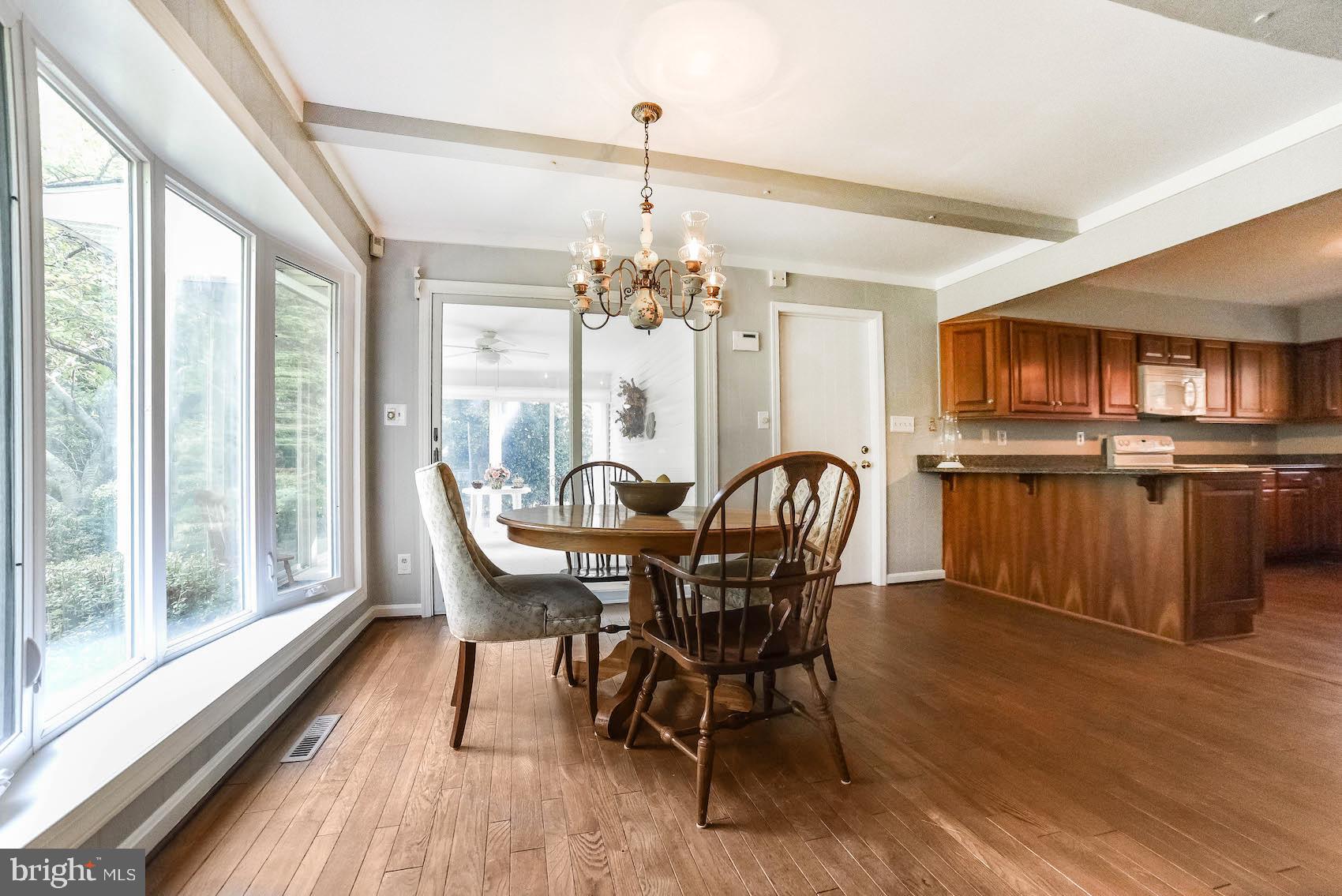 BRETON BAY ESTATES - Residential