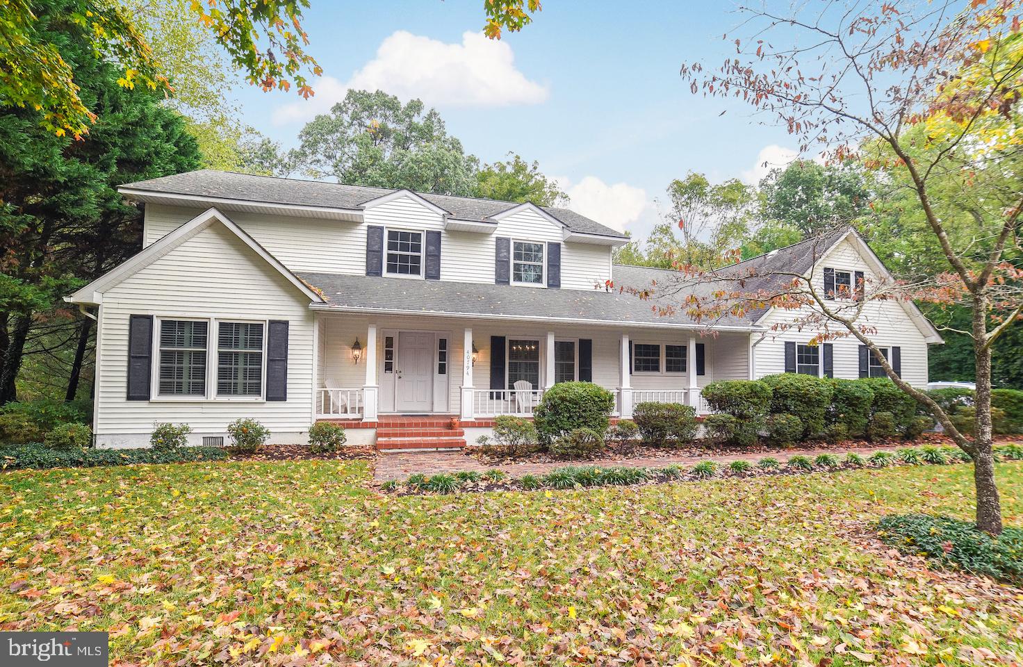 BRETON BAY ESTATES - Residential