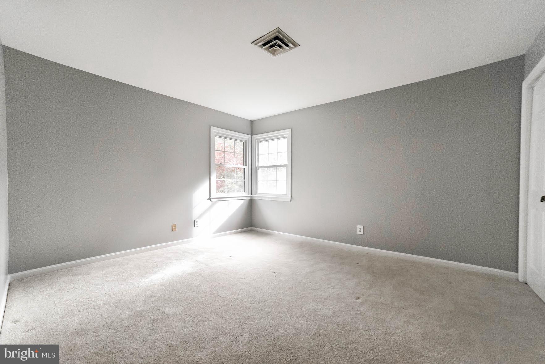 BRETON BAY ESTATES - Residential