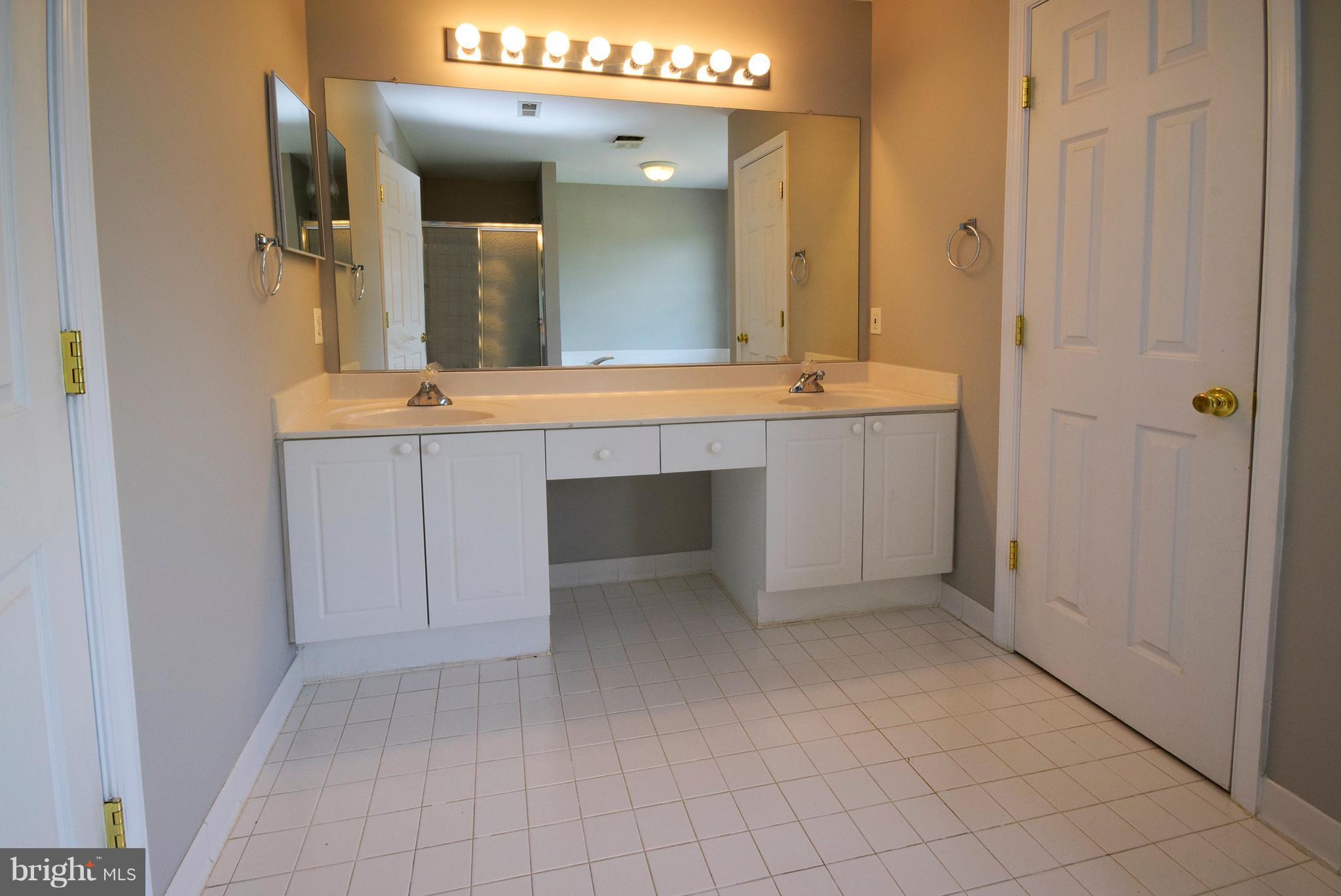 AUSTIN RIDGE - Residential