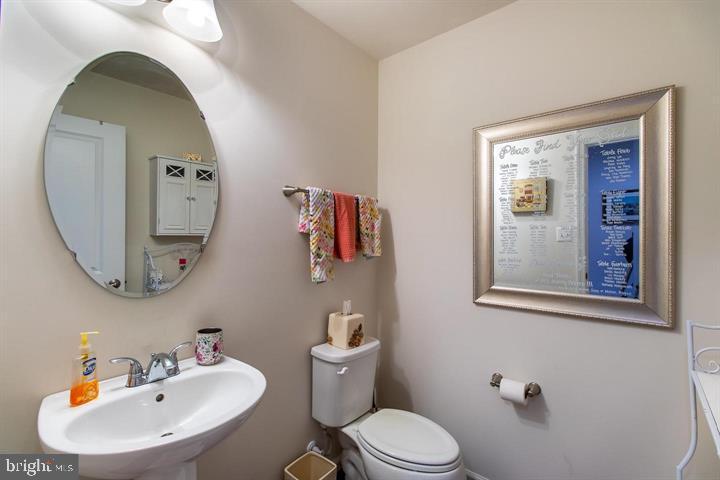 CREEKSIDE VILLAGE - Residential Lease