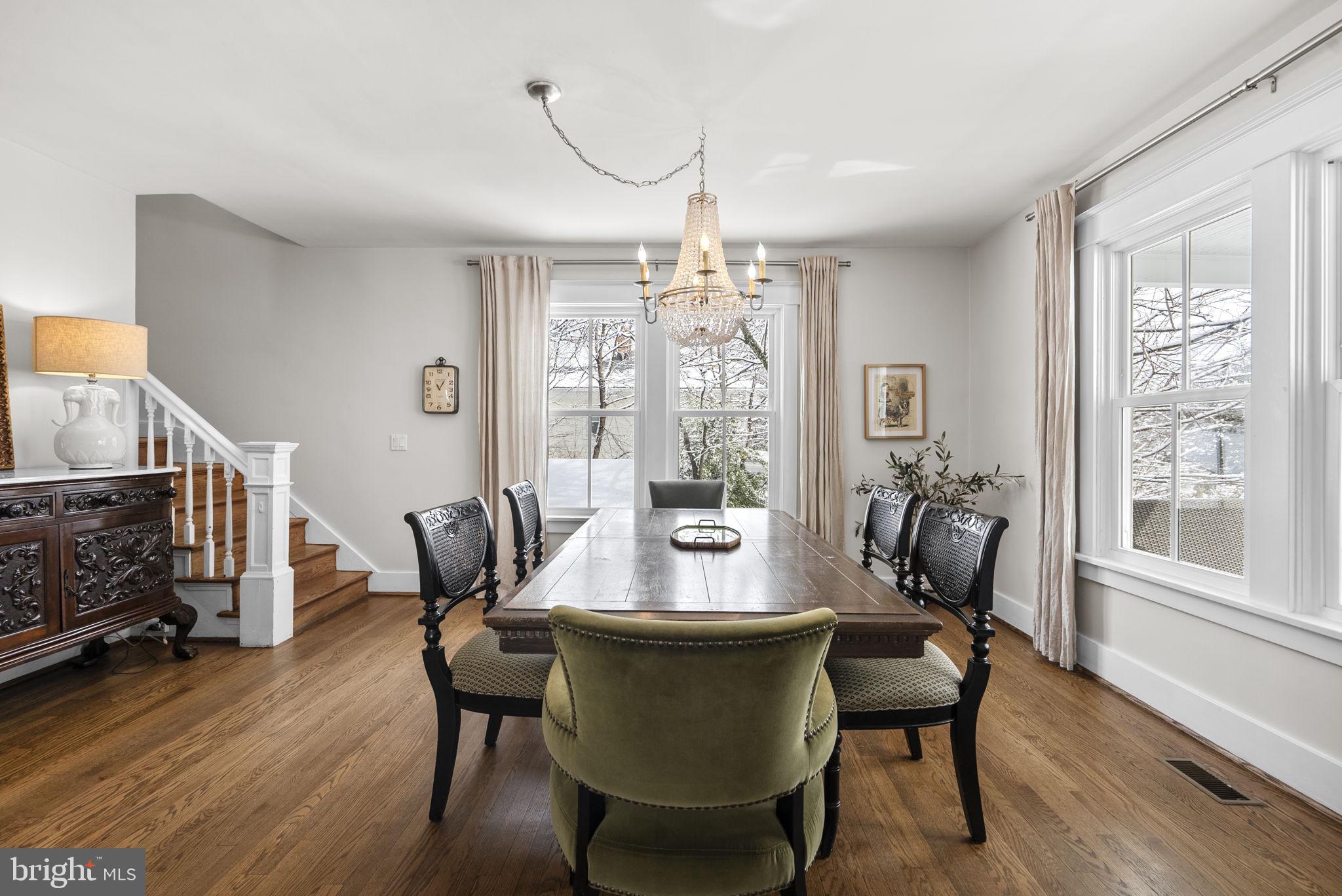 WOODSIDE - Residential