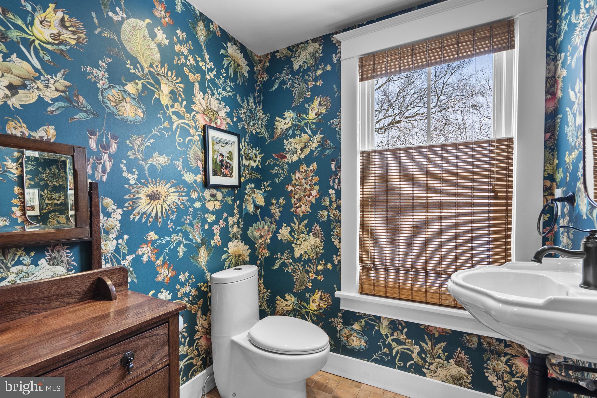 WOODSIDE - Residential