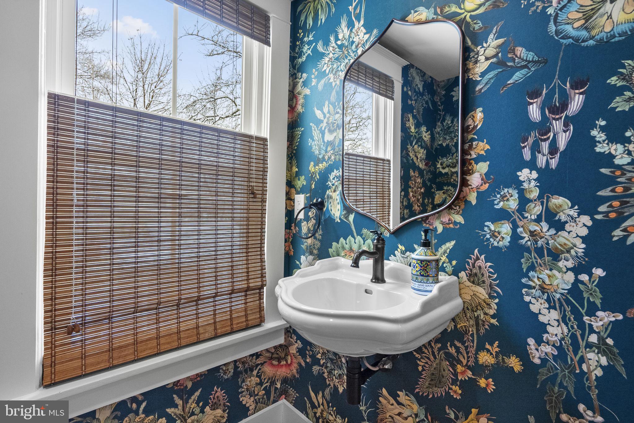 WOODSIDE - Residential