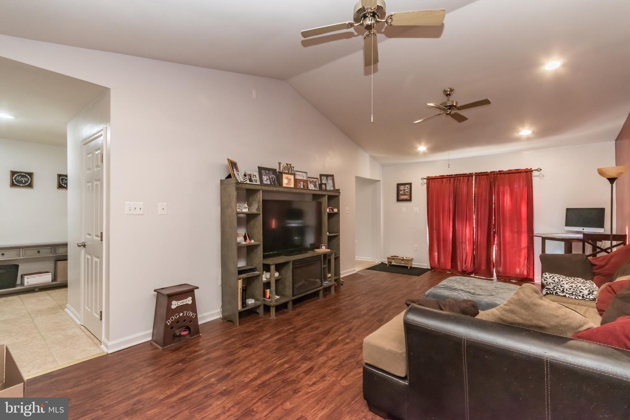 SHANNONDALE - Residential