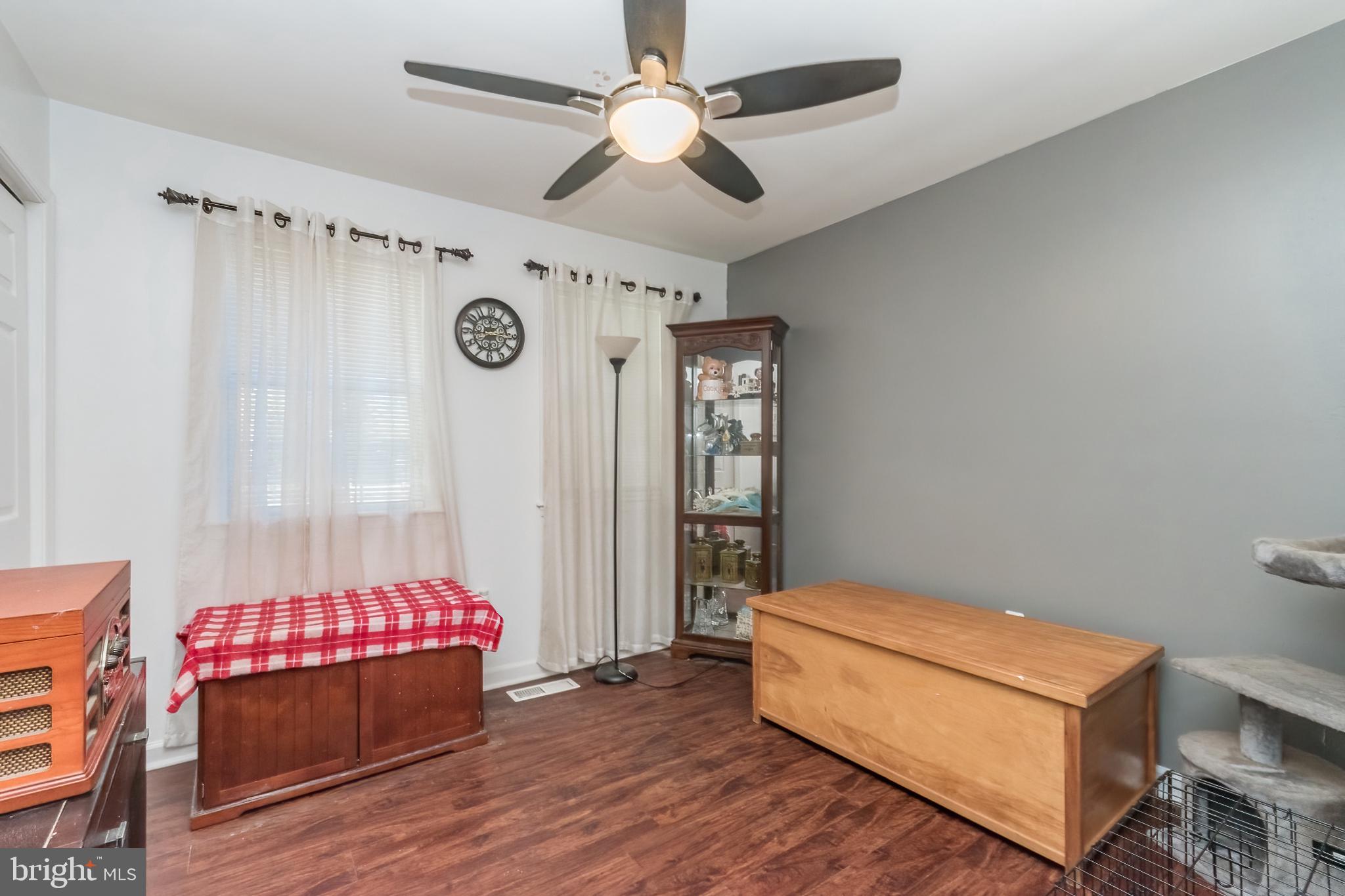 SHANNONDALE - Residential