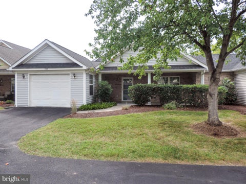 Townhouse For Sale - 102 Buckwood Lane<br/> WINCHESTER, VA 22602