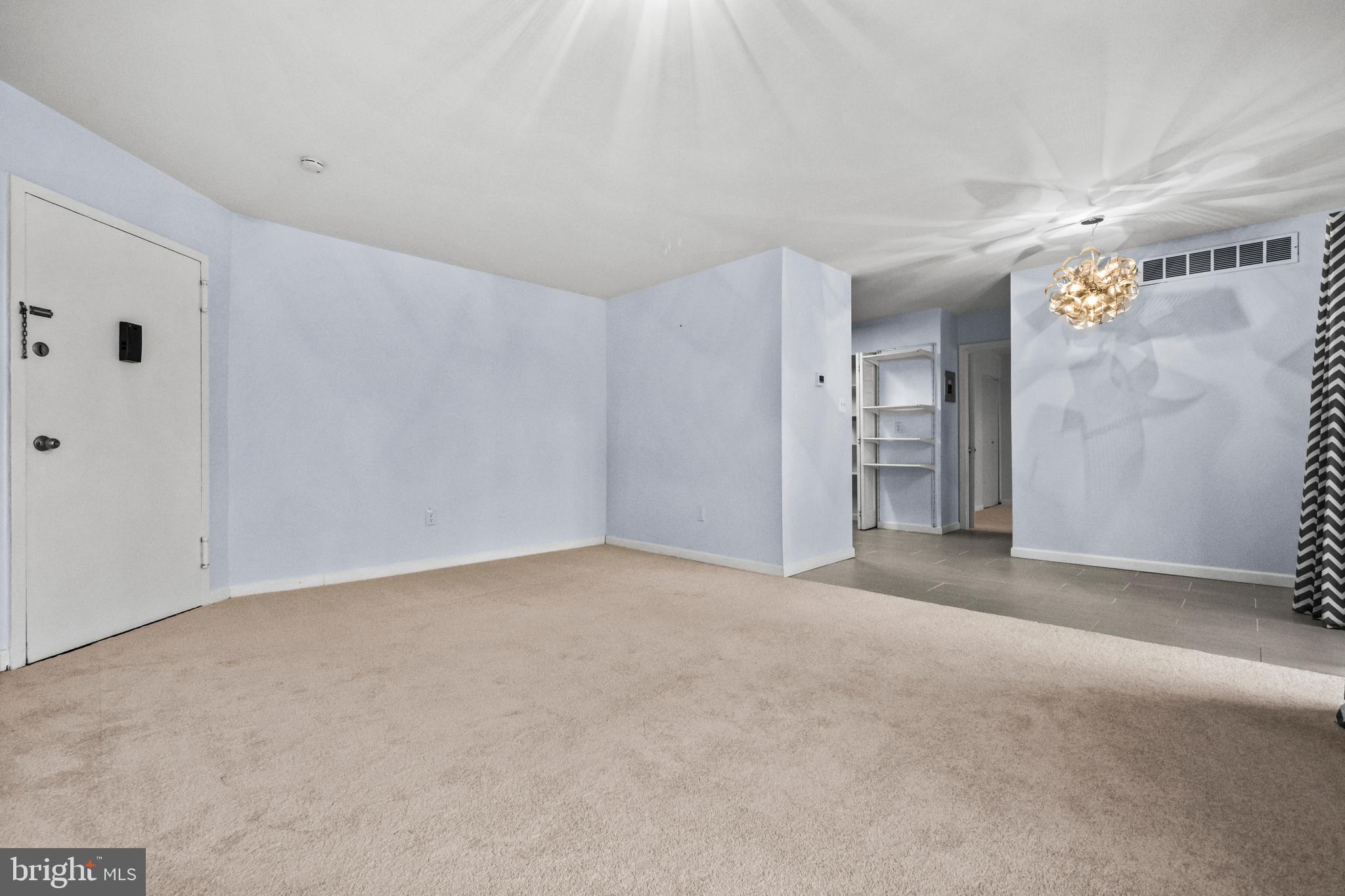 LITTLE RIVER SQ COND - Residential