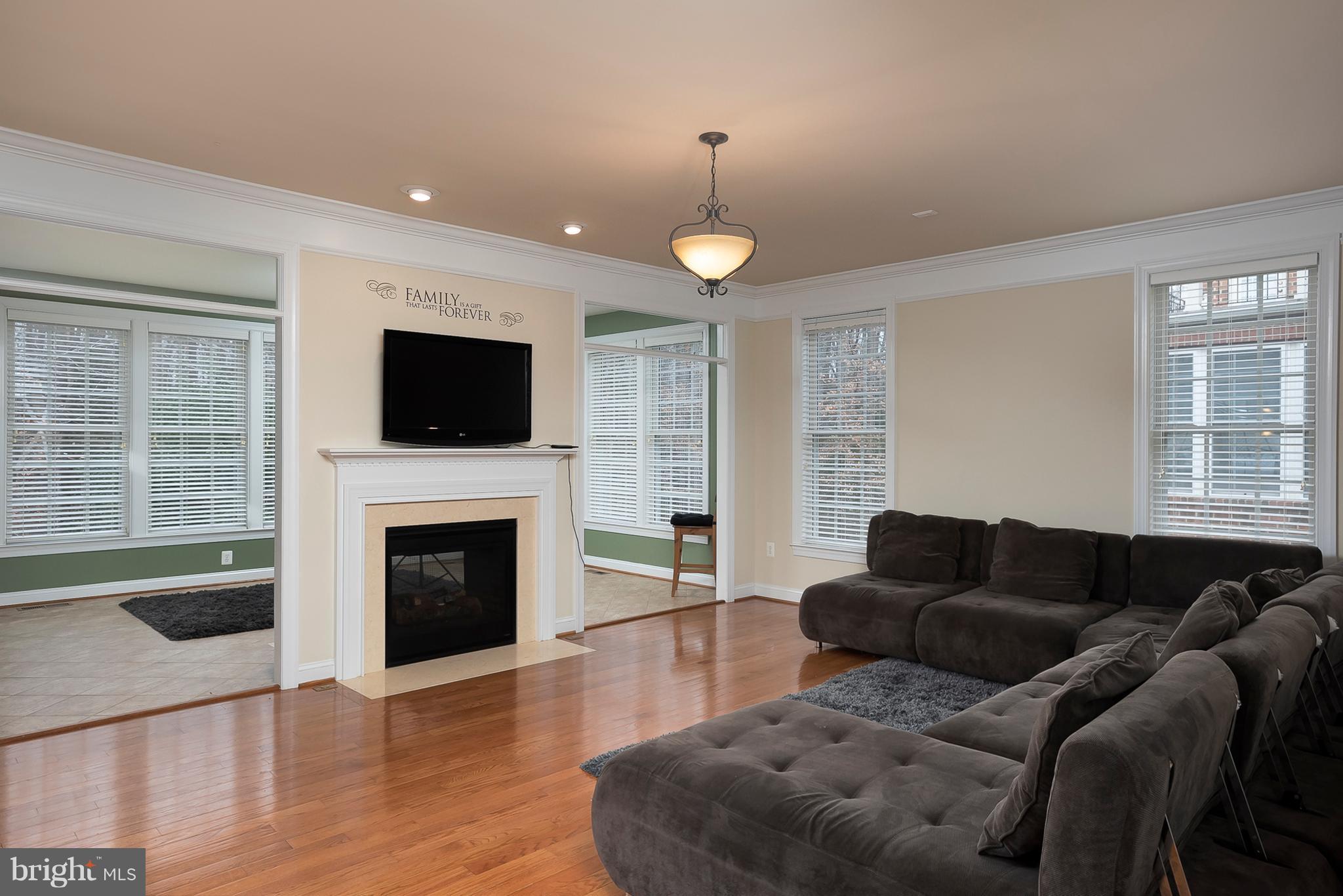 ANNAPOLIS RIDGE - Residential