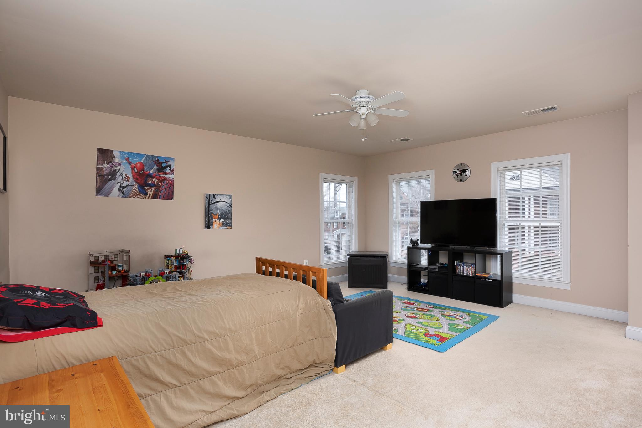 ANNAPOLIS RIDGE - Residential