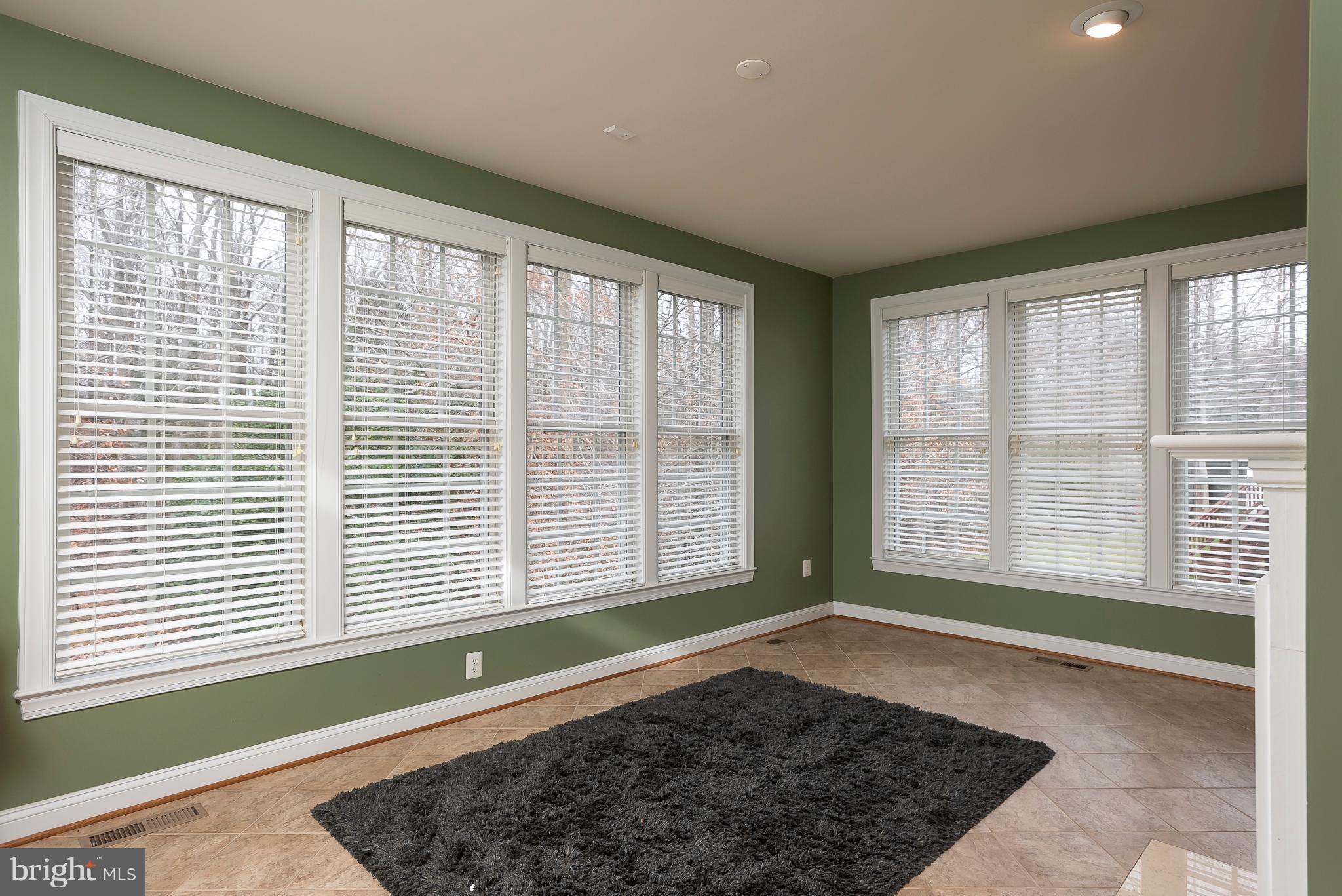 ANNAPOLIS RIDGE - Residential