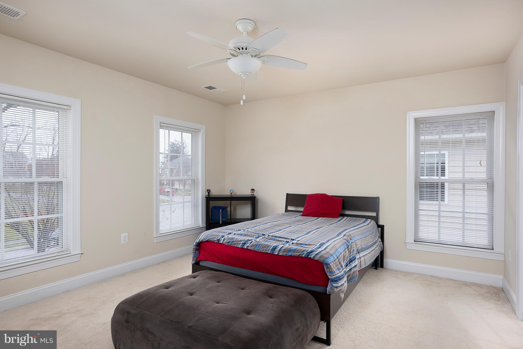 ANNAPOLIS RIDGE - Residential