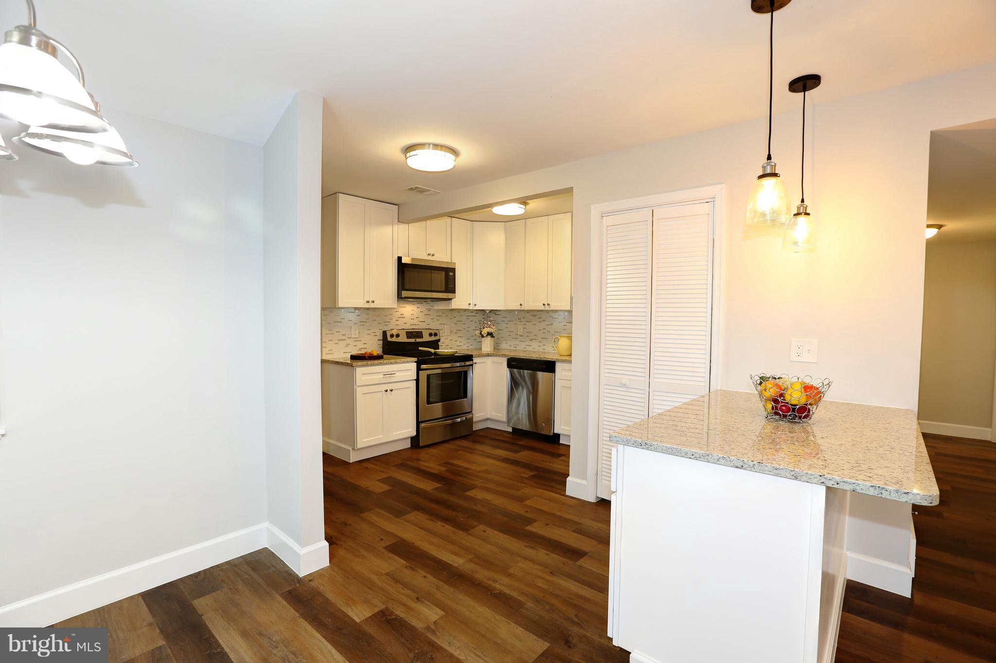 UNIVERSITY GARDENS - Residential