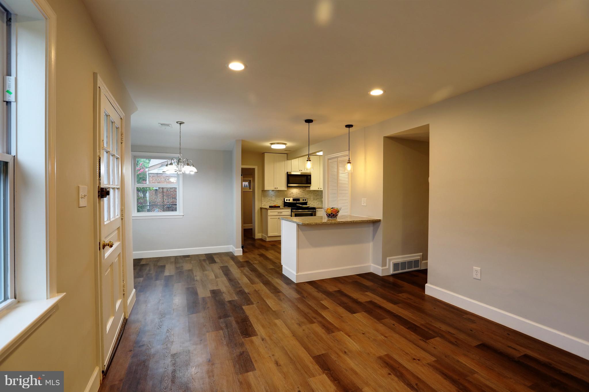 UNIVERSITY GARDENS - Residential