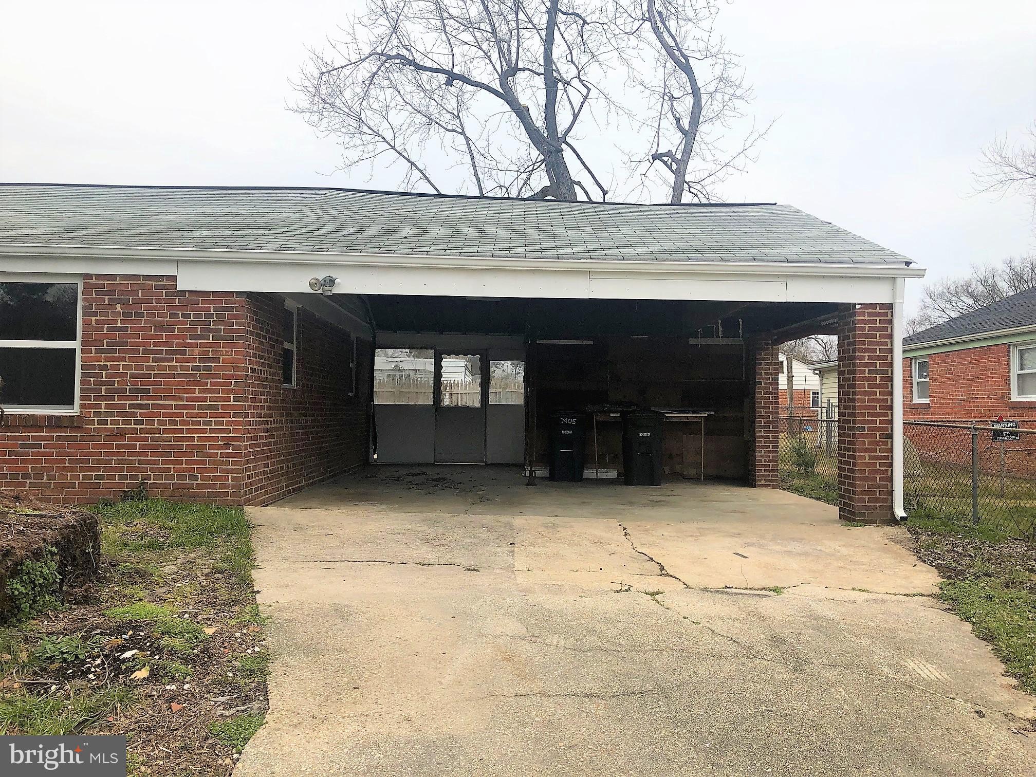 UNIVERSITY GARDENS - Residential