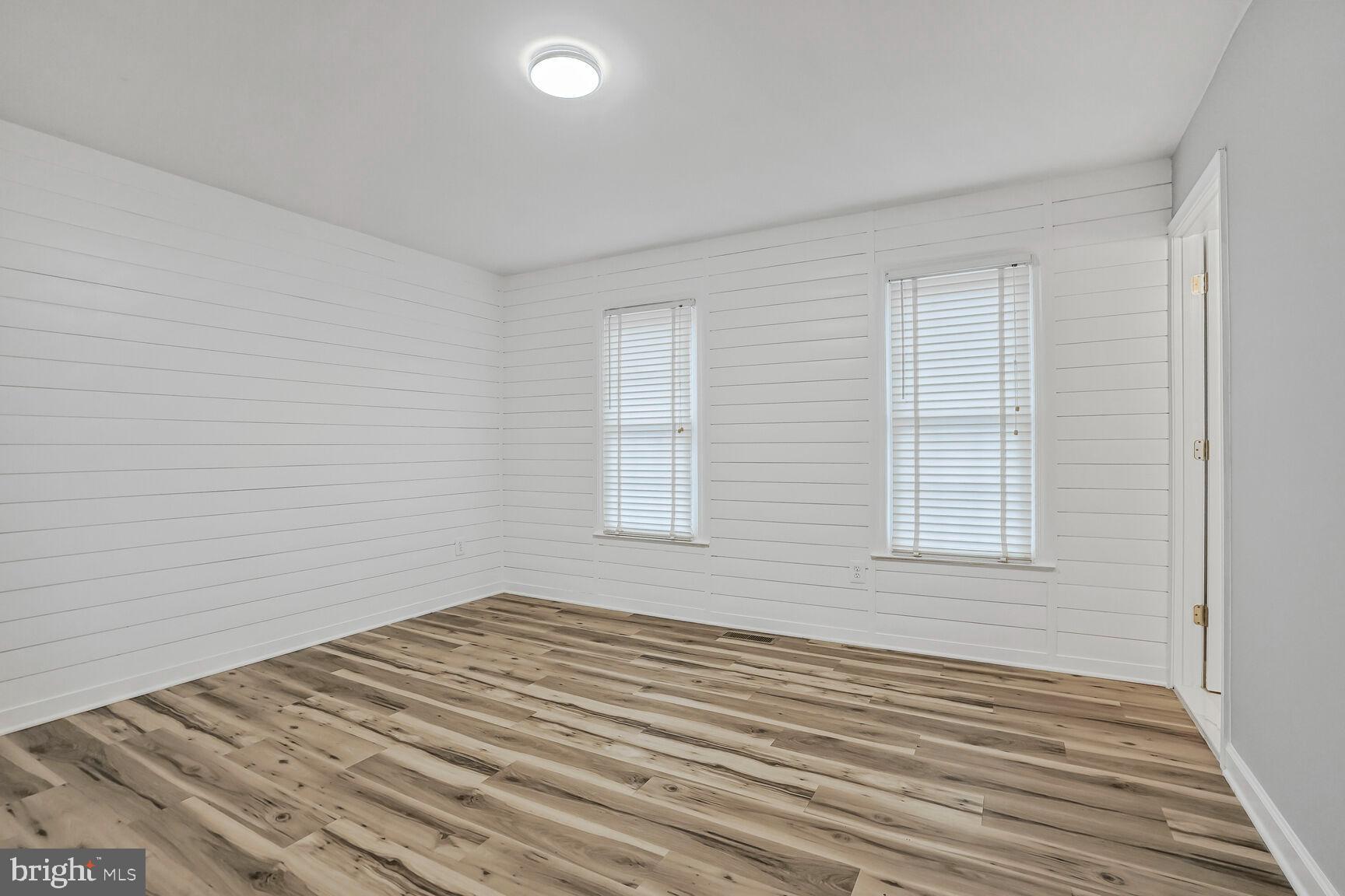 BURKE CENTRE - Residential Lease