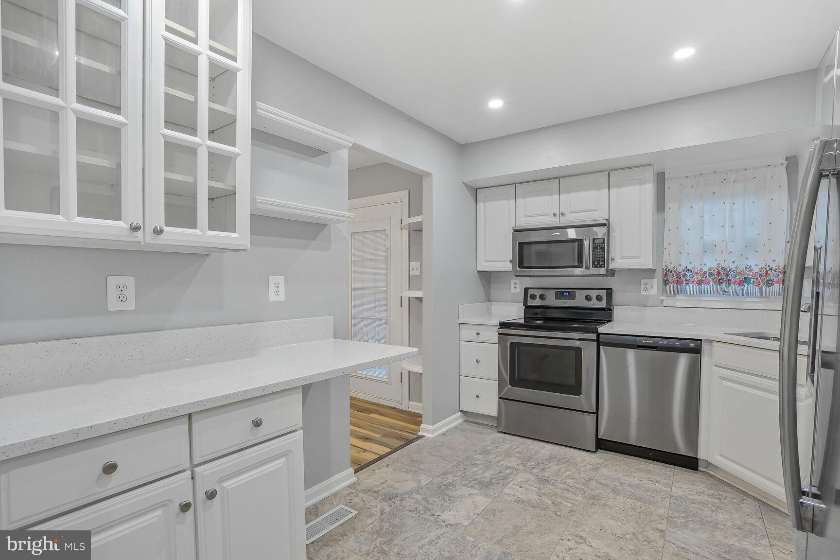 BURKE CENTRE - Residential Lease