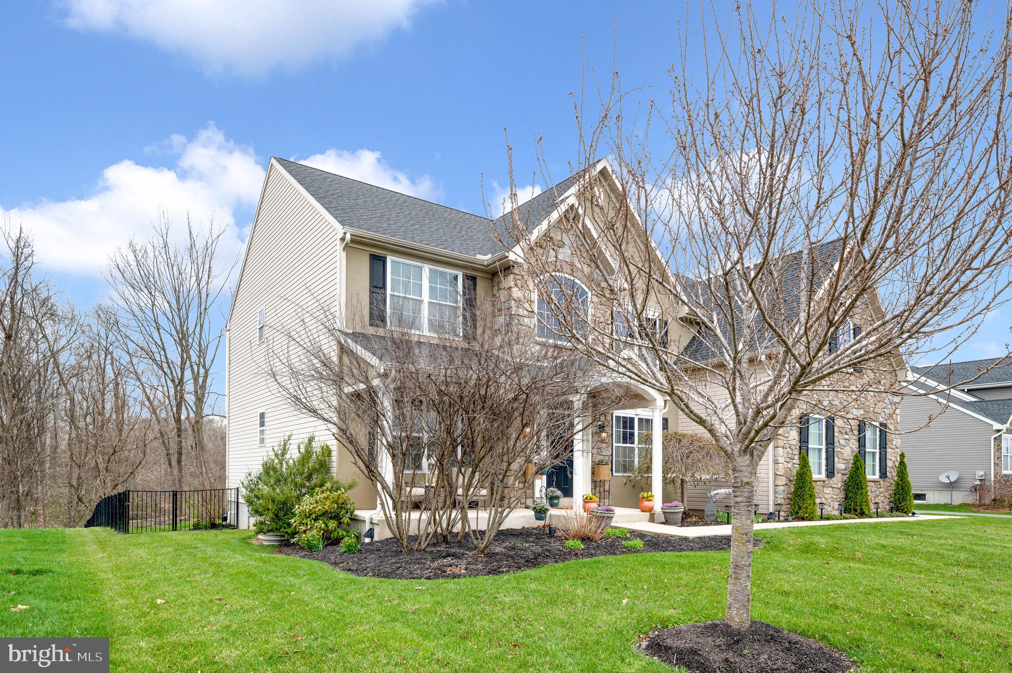 115 WOODS EDGE DRIVE