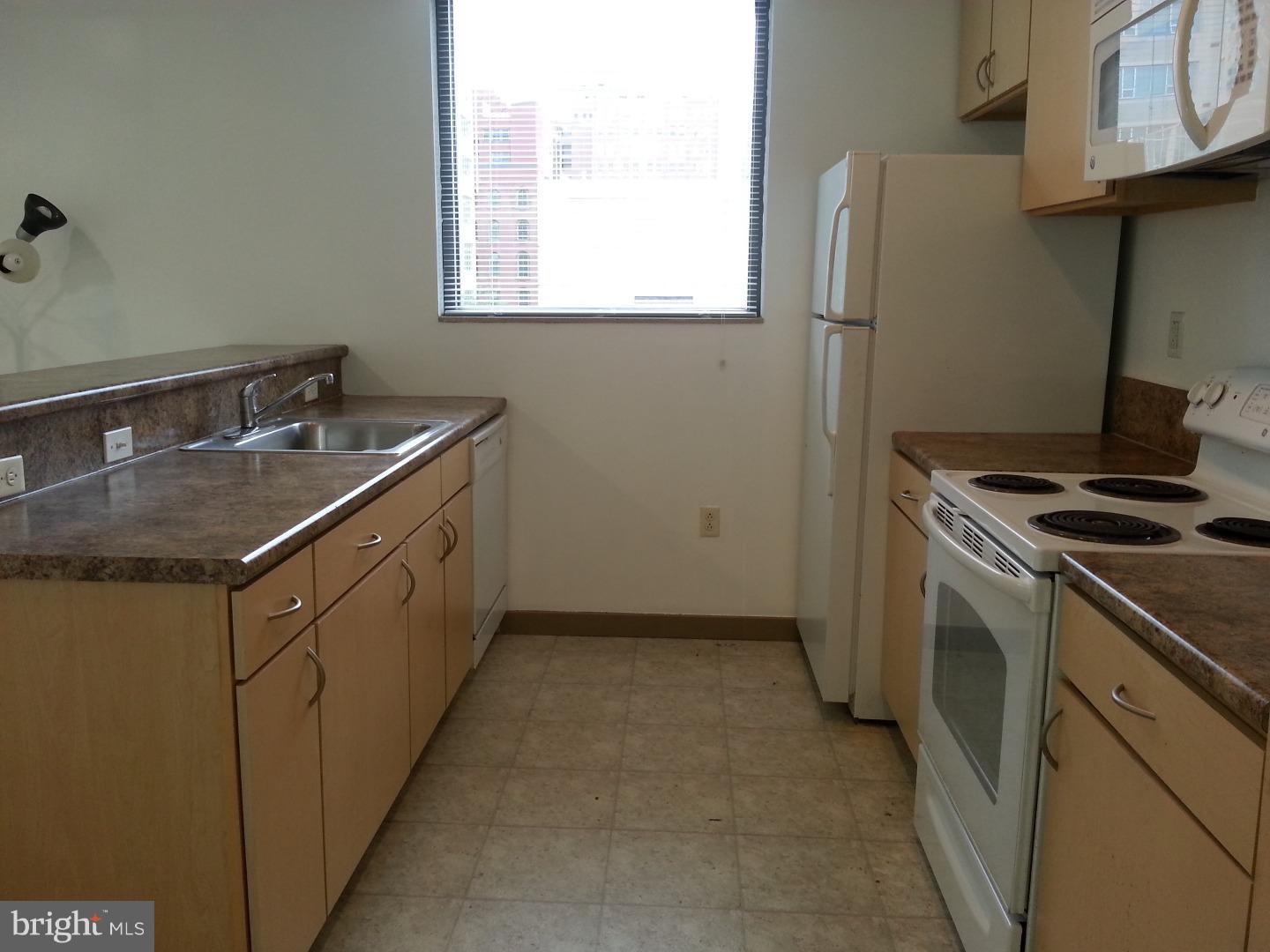 CENTER CITY - Residential Lease