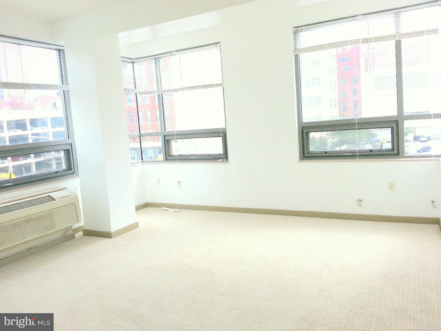 CENTER CITY - Residential Lease