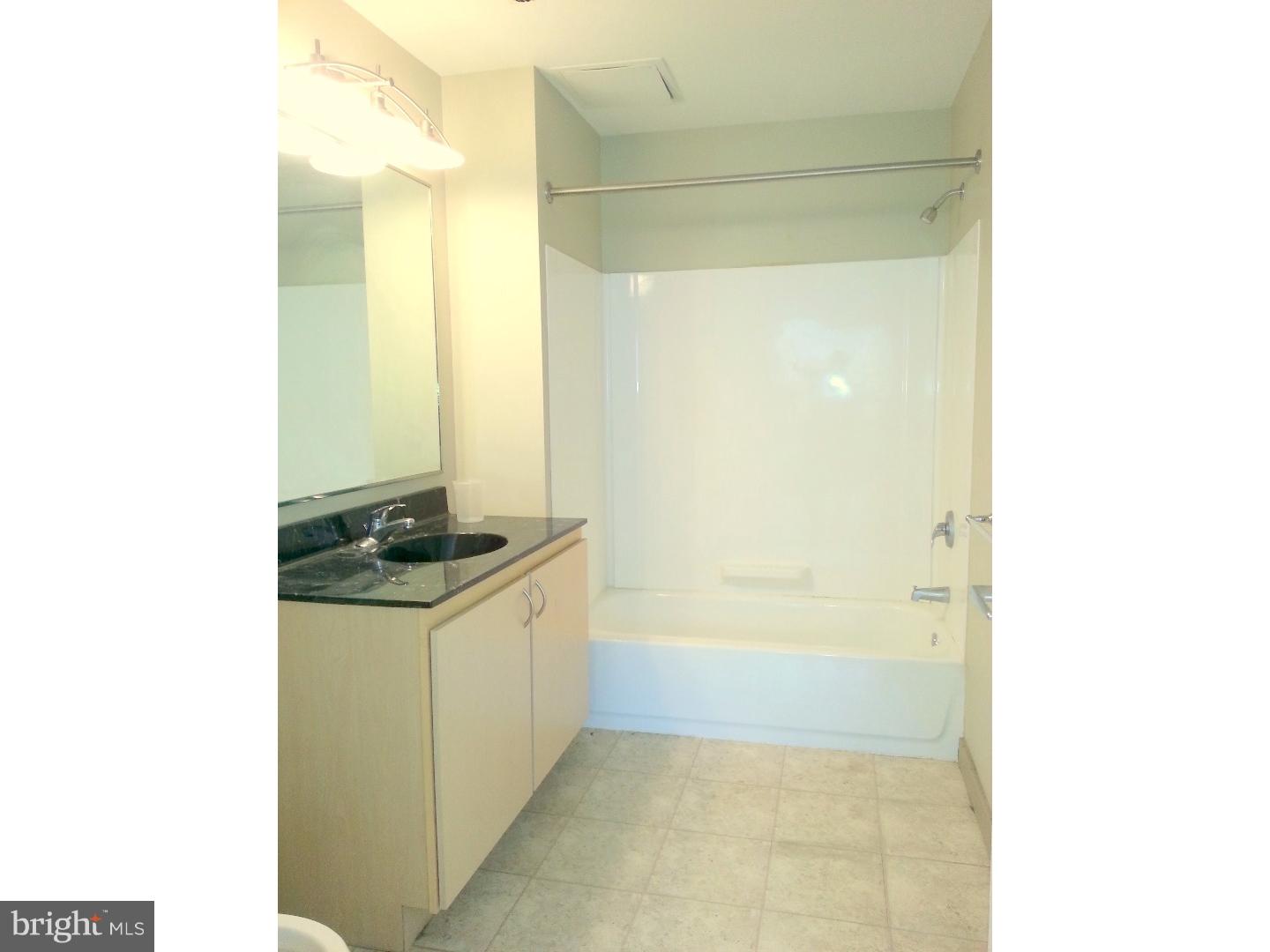 CENTER CITY - Residential Lease