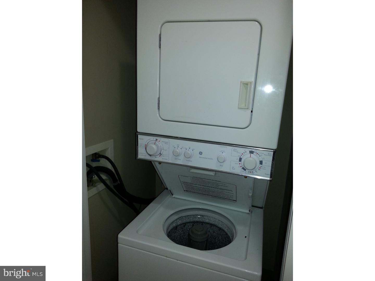 CENTER CITY - Residential Lease