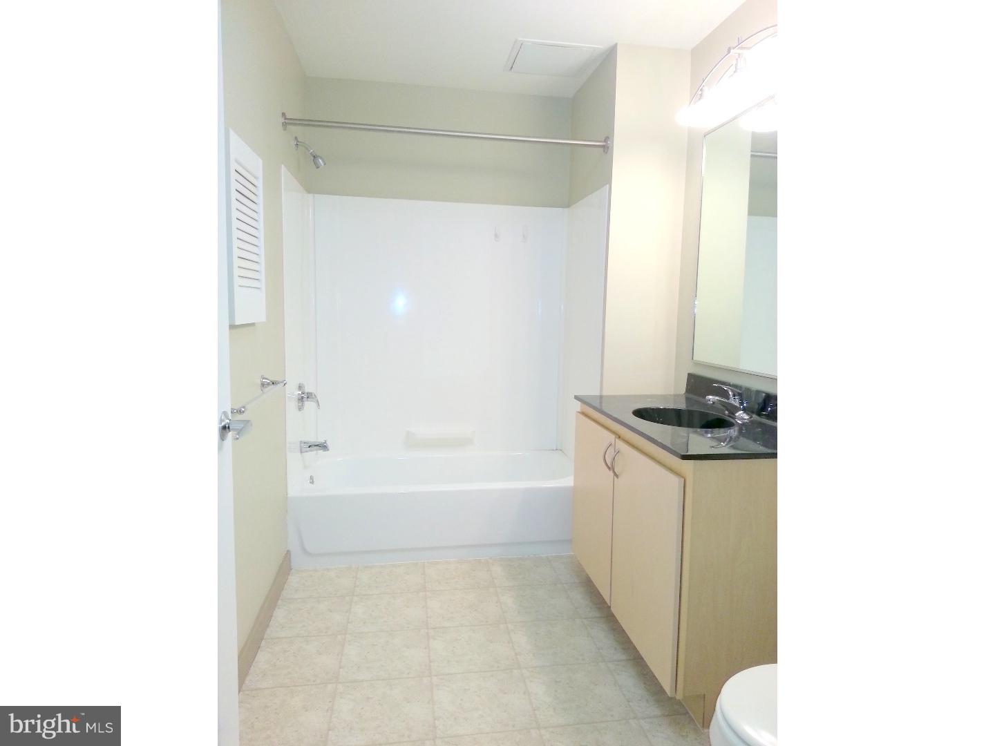 CENTER CITY - Residential Lease