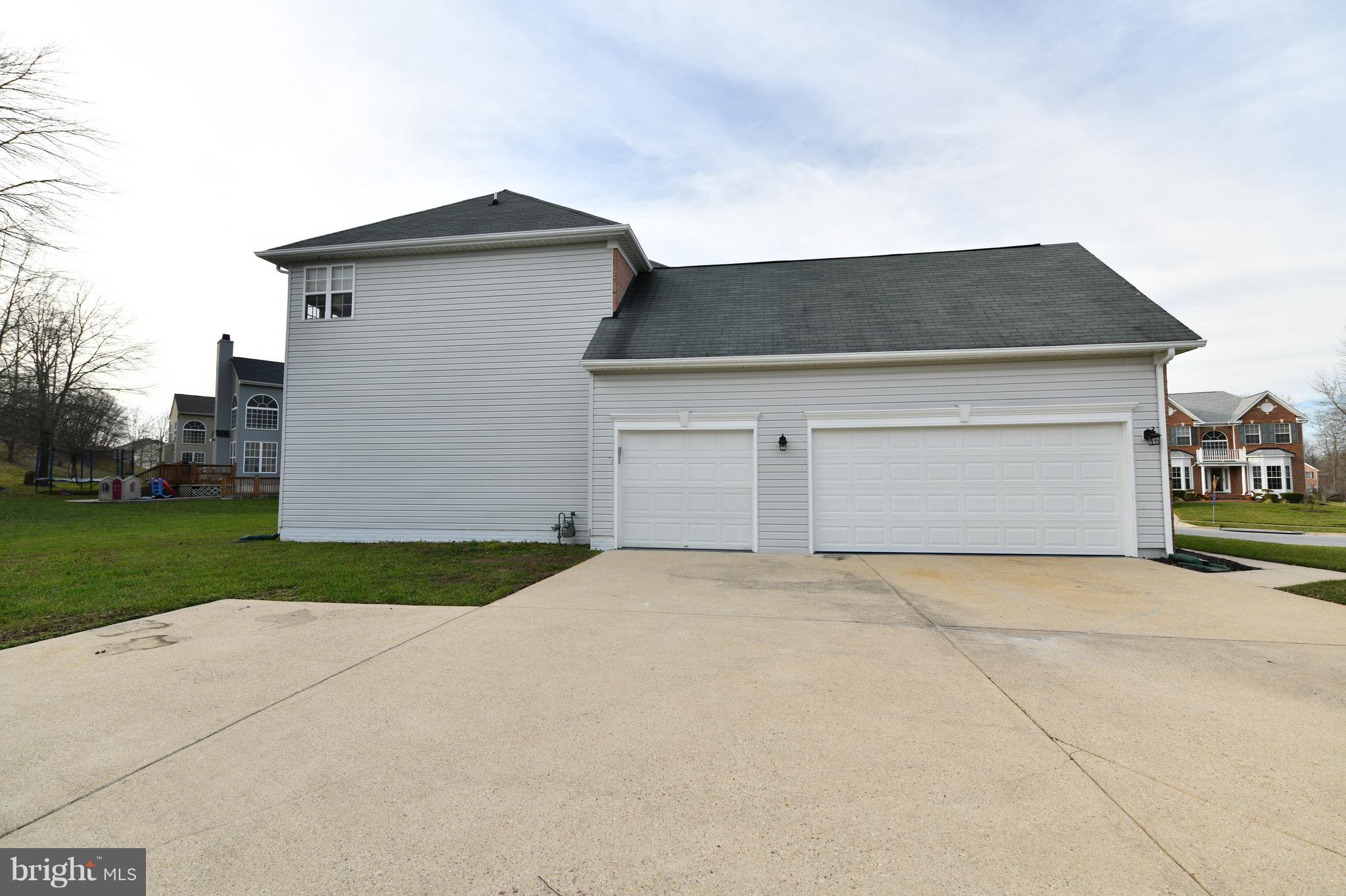 RUSTIC RIDGE - Residential